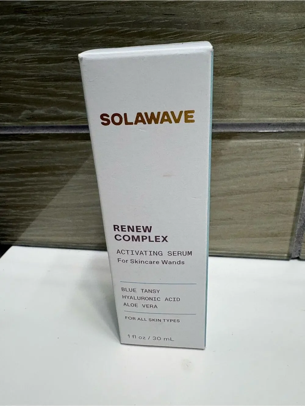 Solawave Renew Complex Activating Serum